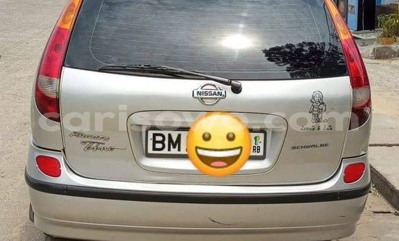 Sayi Na hannu Nissan Tino Azurfa Mota in Cotonou a Benin Sayi Na hannu Nissan Tino Azurfa Mota in Cotonou a Benin