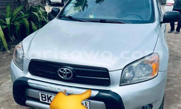 Ra Àlòkù Toyota RAV4 Silver Ọkọ̀ in Cotonou ni Benin