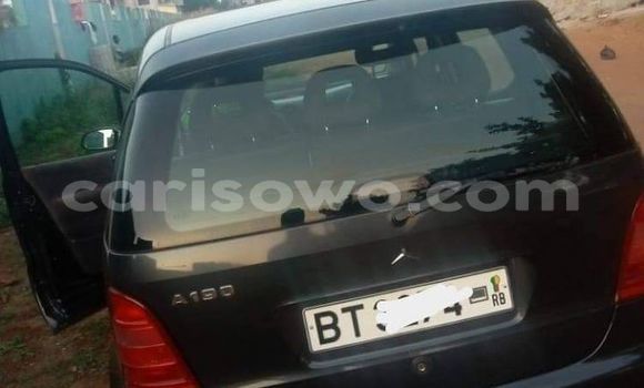Sayi Na hannu Mercedes-Benz A–Class Black Mota in Cotonou a Benin Sayi Na hannu Mercedes-Benz A–Class Black Mota in Cotonou a Benin