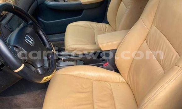 Sayi Na hannu Honda Accord White Mota in Cotonou a Benin Sayi Na hannu Honda Accord White Mota in Cotonou a Benin