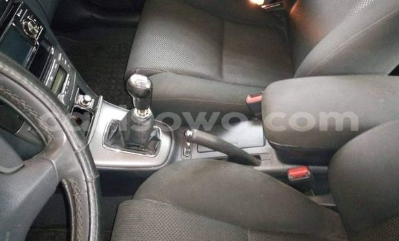 Sayi Na hannu Toyota Avensis Azurfa Mota in Cotonou a Benin Sayi Na hannu Toyota Avensis Azurfa Mota in Cotonou a Benin