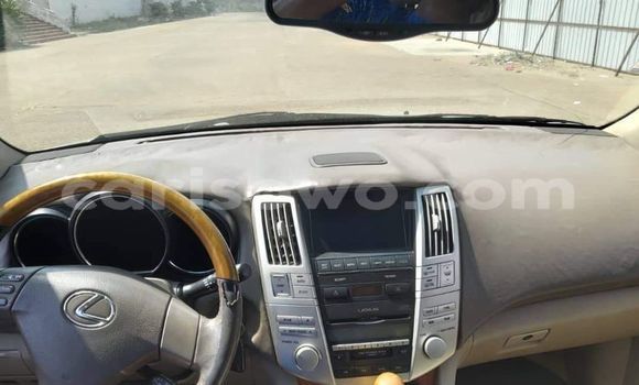Sayi Na hannu Lexus RX 330 Azurfa Mota in Cotonou a Benin Sayi Na hannu Lexus RX 330 Azurfa Mota in Cotonou a Benin