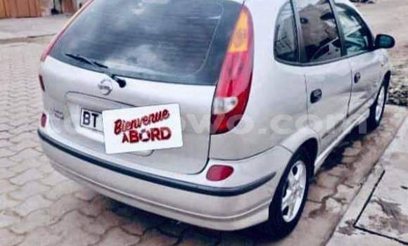 Sayi Na hannu Nissan Almera Azurfa Mota in Cotonou a Benin Sayi Na hannu Nissan Almera Azurfa Mota in Cotonou a Benin