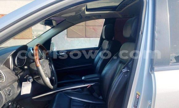 Ra Àlòkù Mercedes-Benz ML–Class Silver Ọkọ̀ in Cotonou ni Benin Ra Àlòkù Mercedes-Benz ML–Class Silver Ọkọ̀ in Cotonou ni Benin