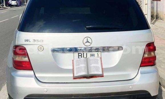 Ra Àlòkù Mercedes-Benz ML–Class Silver Ọkọ̀ in Cotonou ni Benin Ra Àlòkù Mercedes-Benz ML–Class Silver Ọkọ̀ in Cotonou ni Benin
