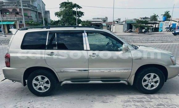 Buy Used Toyota Highlander Silver Car in Cotonou in Benign