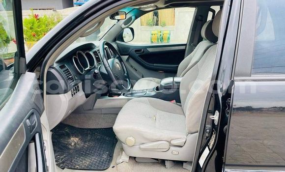 Ra Àlòkù Toyota 4Runner Black Ọkọ̀ in Cotonou ni Benin Ra Àlòkù Toyota 4Runner Black Ọkọ̀ in Cotonou ni Benin
