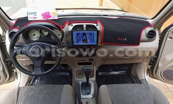 Sayi Na hannu Toyota RAV4 M Mota in Cotonou a Benin Sayi Na hannu Toyota RAV4 M Mota in Cotonou a Benin