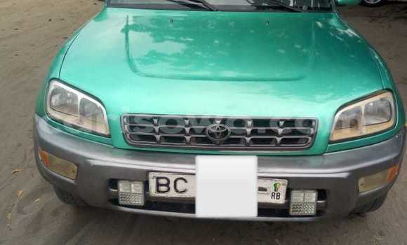 Sayi Na hannu Toyota RAV4 Green Mota in Cotonou a Benin