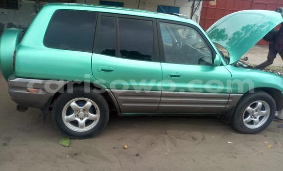 Ra Àlòkù Toyota RAV4 Alawọ ewe Ọkọ̀ in Cotonou ni Benin Ra Àlòkù Toyota RAV4 Alawọ ewe Ọkọ̀ in Cotonou ni Benin