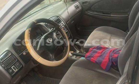 Acheter Occasion Voiture Toyota Avensis Gris à Cotonou, Benin Acheter Occasion Voiture Toyota Avensis Gris à Cotonou, Benin
