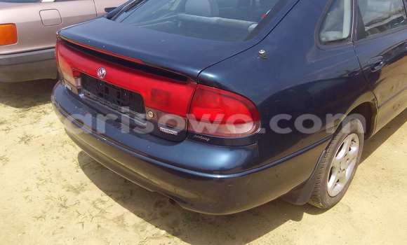 Sayi Na hannu Mazda 626 Blue Mota in Porto Novo a Benin Sayi Na hannu Mazda 626 Blue Mota in Porto Novo a Benin
