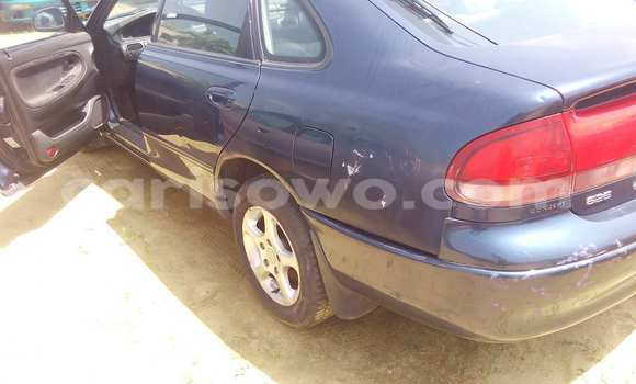 Sayi Na hannu Mazda 626 Blue Mota in Porto Novo a Benin Sayi Na hannu Mazda 626 Blue Mota in Porto Novo a Benin