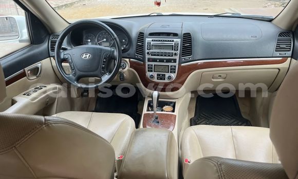 Sayi Na hannu Hyundai Santa Fe White Mota in Cotonou a Benin Sayi Na hannu Hyundai Santa Fe White Mota in Cotonou a Benin