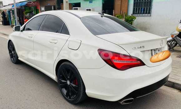 Ra Àlòkù Mercedes-Benz CLA-klasse AMG funfun Ọkọ̀ in Abomey Calavi ni Benin