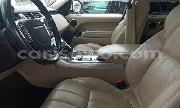 Acheter Occasion Voiture Land Rover Range Rover Sport Blanc à Cotonou, Benin Acheter Occasion Voiture Land Rover Range Rover Sport Blanc à Cotonou, Benin