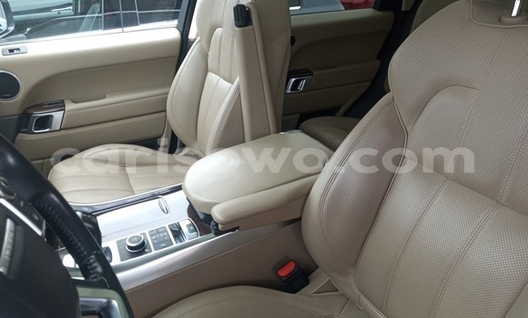 Acheter Occasion Voiture Land Rover Range Rover Sport Blanc à Cotonou, Benin Acheter Occasion Voiture Land Rover Range Rover Sport Blanc à Cotonou, Benin