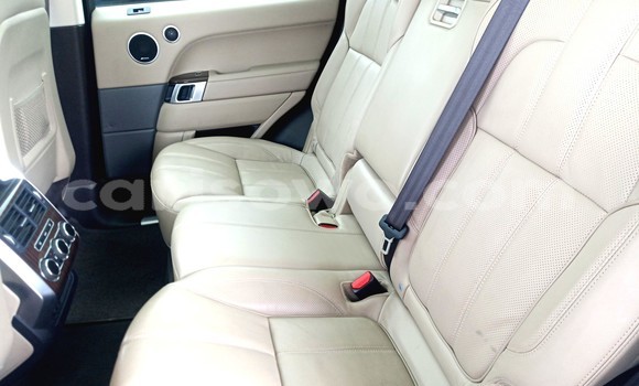 Acheter Occasion Voiture Land Rover Range Rover Sport Blanc à Cotonou, Benin Acheter Occasion Voiture Land Rover Range Rover Sport Blanc à Cotonou, Benin