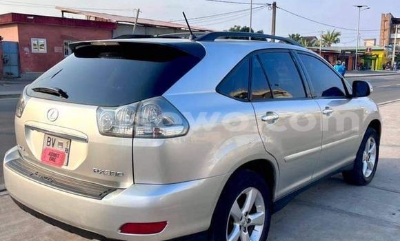 Acheter Occasion Voiture Lexus RX 330 Gris à Cotonou, Benin Acheter Occasion Voiture Lexus RX 330 Gris à Cotonou, Benin