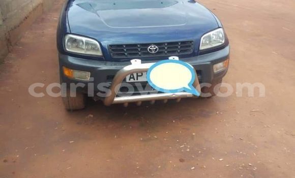 Acheter Occasion Voiture Toyota RAV4 Bleu à Cotonou, Benin Acheter Occasion Voiture Toyota RAV4 Bleu à Cotonou, Benin