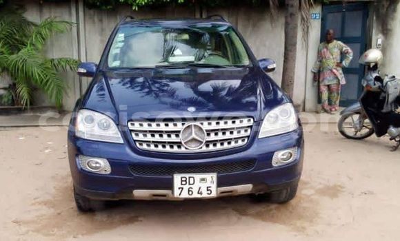 Acheter Occasion Voiture Mercedes-Benz ML–Class Bleu à Cotonou, Benin Acheter Occasion Voiture Mercedes-Benz ML–Class Bleu à Cotonou, Benin