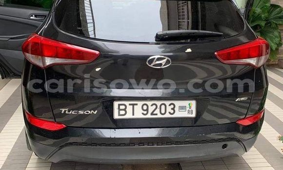 Acheter Occasion Voiture Hyundai Tucson Noir à Cotonou, Benin Acheter Occasion Voiture Hyundai Tucson Noir à Cotonou, Benin
