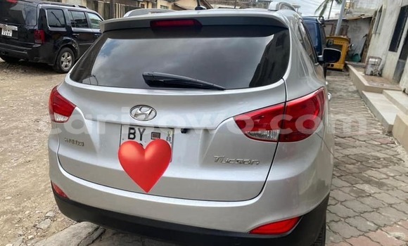 Buy Used Hyundai Tucson Silver Car in Cotonou in Benign Buy Used Hyundai Tucson Silver Car in Cotonou in Benign