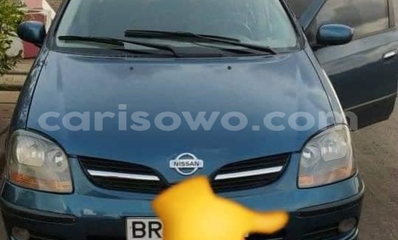 Sayi Na hannu Nissan Almera Blue Mota in Cotonou a Benin
