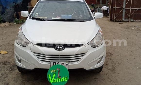 Acheter Occasion Voiture Hyundai Tucson Blanc à Cotonou, Benin