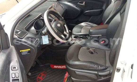 Buy Used Hyundai Tucson White Car in Cotonou in Benign Buy Used Hyundai Tucson White Car in Cotonou in Benign