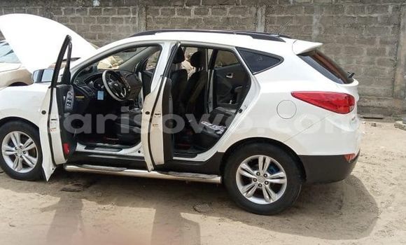 Buy Used Hyundai Tucson White Car in Cotonou in Benign Buy Used Hyundai Tucson White Car in Cotonou in Benign