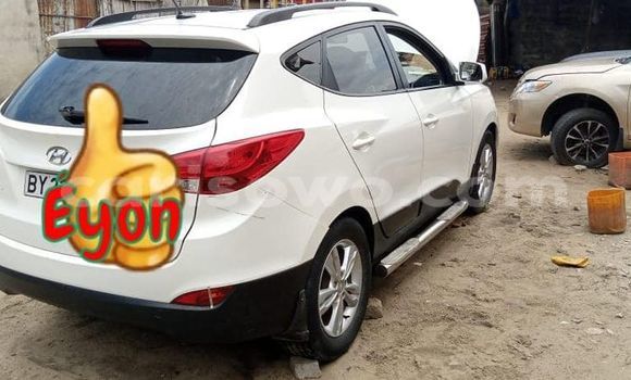 Buy Used Hyundai Tucson White Car in Cotonou in Benign Buy Used Hyundai Tucson White Car in Cotonou in Benign