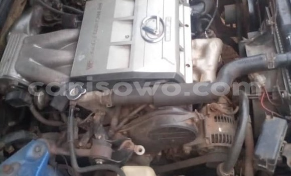 Ra Àlòkù Lexus ES Blue Ọkọ̀ in Cotonou ni Benin Ra Àlòkù Lexus ES Blue Ọkọ̀ in Cotonou ni Benin