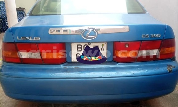 Ra Àlòkù Lexus ES Blue Ọkọ̀ in Cotonou ni Benin Ra Àlòkù Lexus ES Blue Ọkọ̀ in Cotonou ni Benin