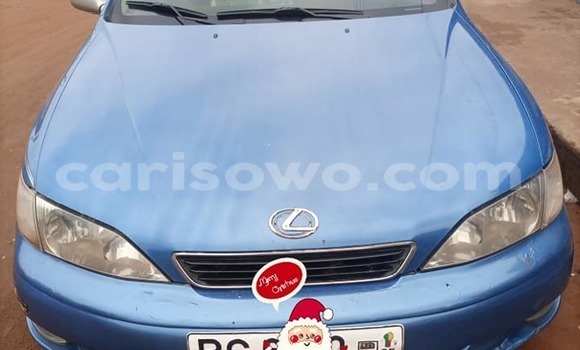Ra Àlòkù Lexus ES Blue Ọkọ̀ in Cotonou ni Benin Ra Àlòkù Lexus ES Blue Ọkọ̀ in Cotonou ni Benin
