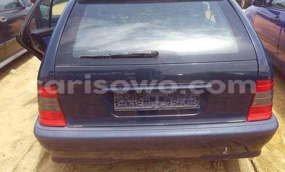 Ra Àlòkù Mercedes-Benz 190 Black Ọkọ̀ in Porto Novo ni Benin Ra Àlòkù Mercedes-Benz 190 Black Ọkọ̀ in Porto Novo ni Benin