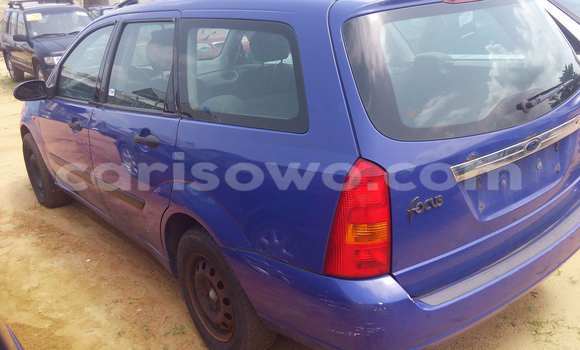 Acheter Occasion Voiture Ford Focus Bleu à Porto Novo, Benin Acheter Occasion Voiture Ford Focus Bleu à Porto Novo, Benin