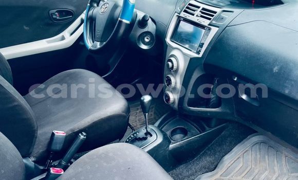 Acheter Occasion Voiture Toyota Yaris Gris à Abomey Calavi, Benin Acheter Occasion Voiture Toyota Yaris Gris à Abomey Calavi, Benin