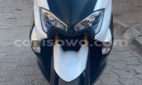 Acheter Occasion Moto Yamaha TMAX Noir à Cotonou, Benin Acheter Occasion Moto Yamaha TMAX Noir à Cotonou, Benin