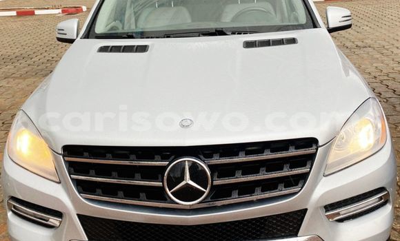 Acheter Occasion Voiture Mercedes-Benz ML–Class Gris à Cotonou, Benin Acheter Occasion Voiture Mercedes-Benz ML–Class Gris à Cotonou, Benin