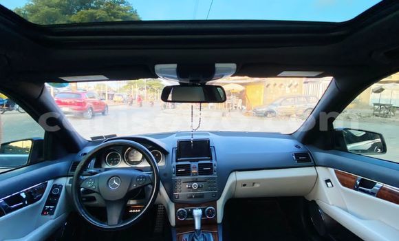 Sayi Na hannu Mercedes-Benz C–Class Black Mota in Cotonou a Benin