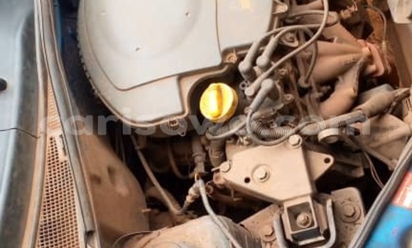 Acheter Occasion Voiture Renault Kangoo Vert à Porto Novo, Benin Acheter Occasion Voiture Renault Kangoo Vert à Porto Novo, Benin