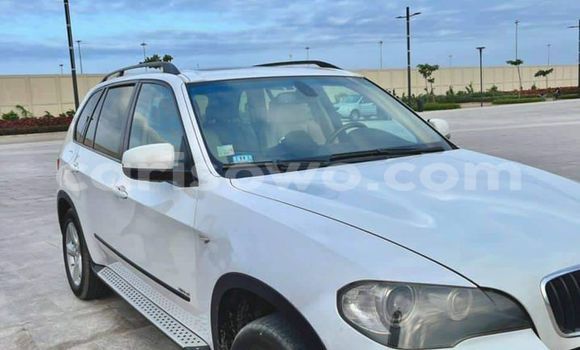 Sayi Na hannu BMW X5 White Mota in Cotonou a Benin Sayi Na hannu BMW X5 White Mota in Cotonou a Benin