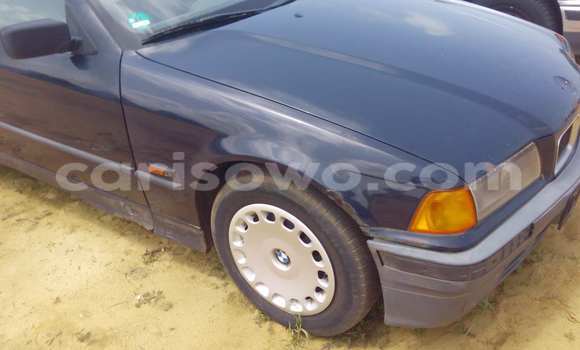 Acheter Occasion Voiture BMW 3–Series Noir à Porto Novo, Benin Acheter Occasion Voiture BMW 3–Series Noir à Porto Novo, Benin