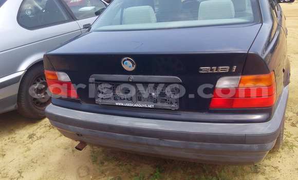 Acheter Occasion Voiture BMW 3–Series Noir à Porto Novo, Benin Acheter Occasion Voiture BMW 3–Series Noir à Porto Novo, Benin