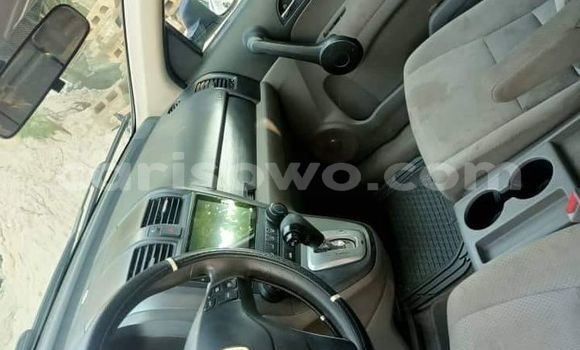 Sayi Na hannu Honda CR–V White Mota in Cotonou a Benin Sayi Na hannu Honda CR–V White Mota in Cotonou a Benin