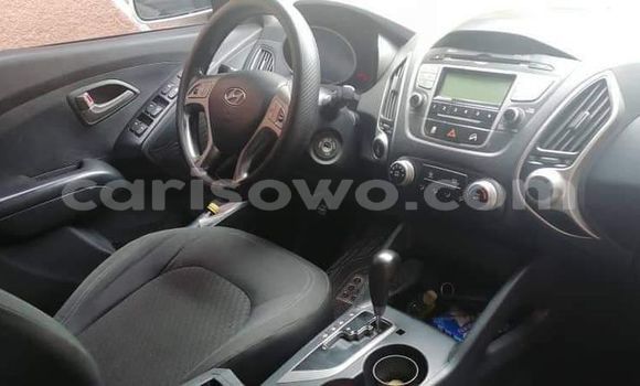 Sayi Na hannu Hyundai Tucson White Mota in Cotonou a Benin Sayi Na hannu Hyundai Tucson White Mota in Cotonou a Benin
