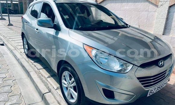 Sayi Na hannu Hyundai Tucson Azurfa Mota in Cotonou a Benin