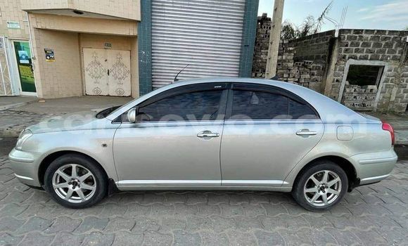 Acheter Occasion Voiture Toyota Avensis Gris à Cotonou, Benin Acheter Occasion Voiture Toyota Avensis Gris à Cotonou, Benin