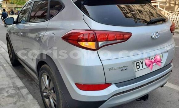 Buy Used Hyundai Tucson Silver Car in Cotonou in Benign Buy Used Hyundai Tucson Silver Car in Cotonou in Benign
